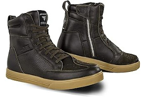 71aYo8WqQHL._AC_UL320_